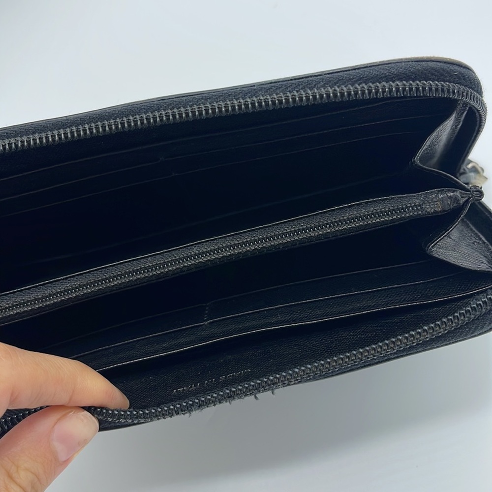 PRADA ZIP WALLET - Picture 5 of 6